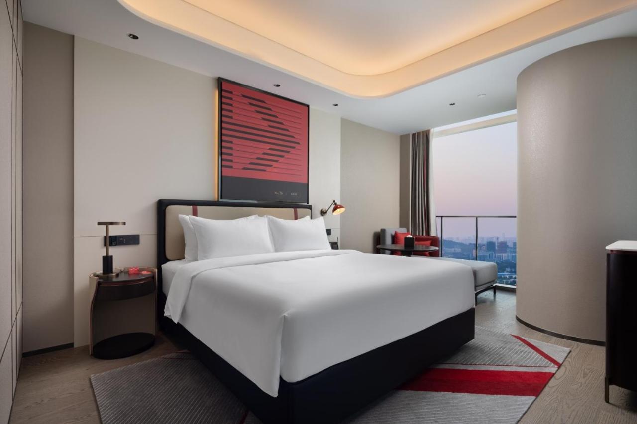 Radisson Red Guangzhou South Railway Station Hotel Buitenkant foto