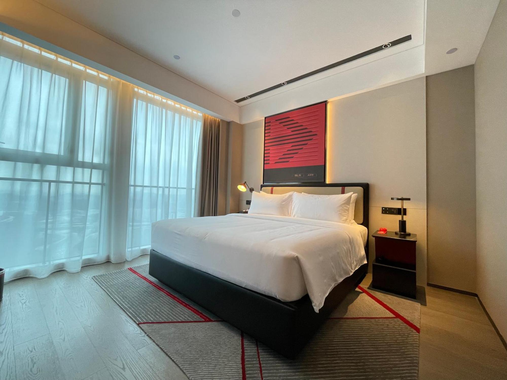 Radisson Red Guangzhou South Railway Station Hotel Buitenkant foto